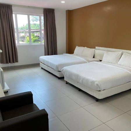 Melati Tanjong Beach Resort Pantai Cenang  Εξωτερικό φωτογραφία